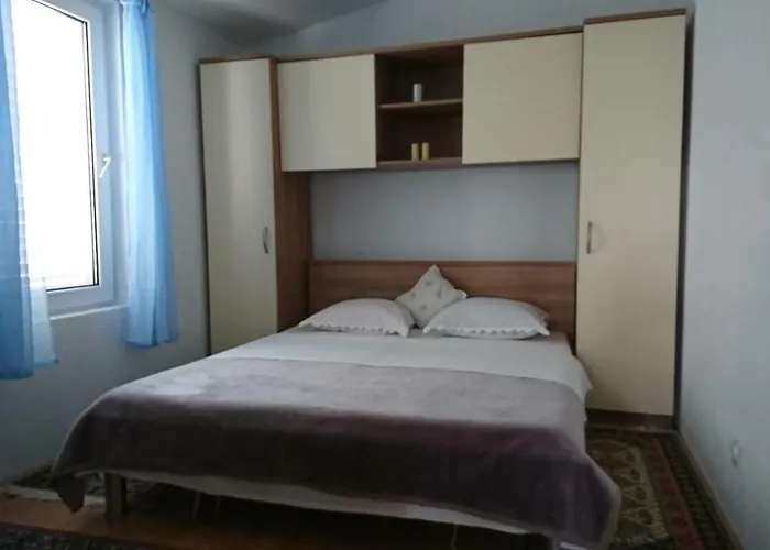 Apartmani Kocka Apartment *